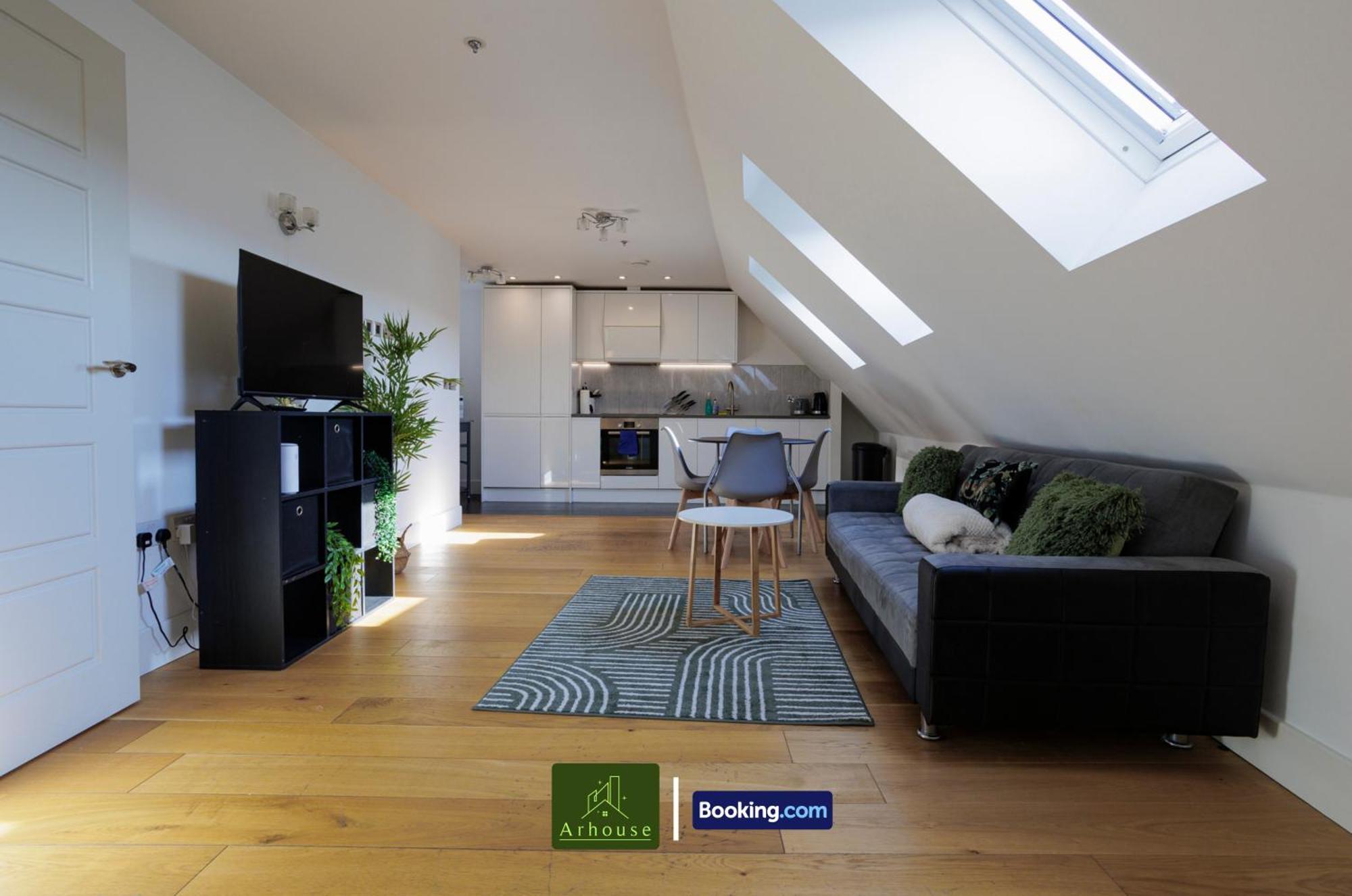 Apartment One Bedroom By Arhouse Short Lets & Serviced Kingston With Free Wifi